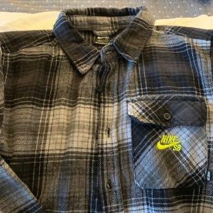 Boys Nike SB plaid shirt M 10-12